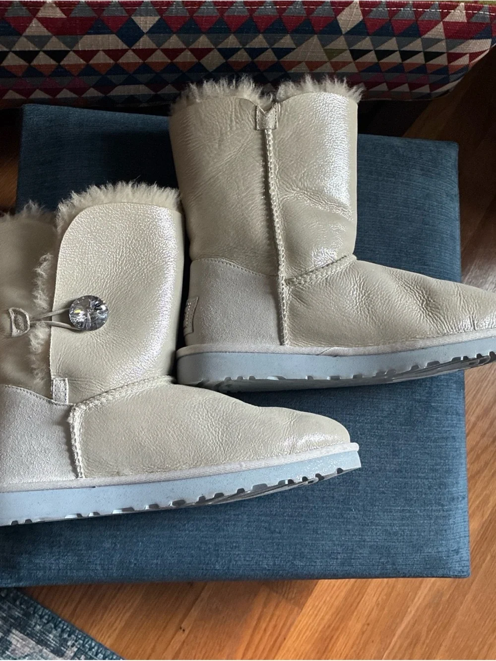 UGG from limited